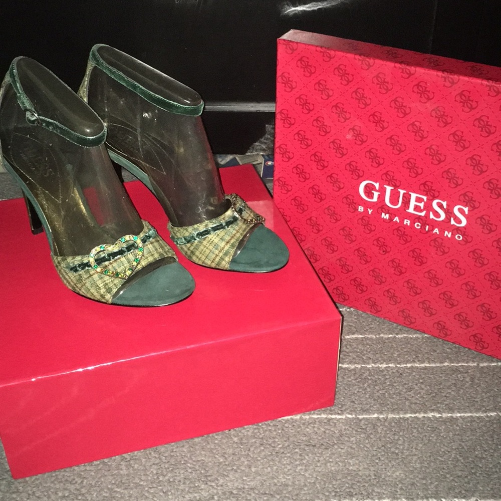 Green velvet and plaid ankle strap pumps